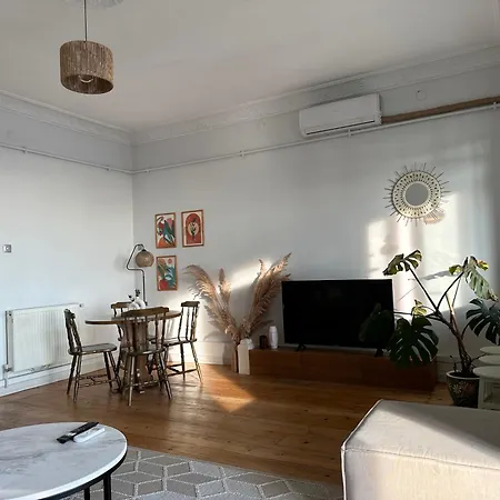 Fantastic Golden Horn View In Beyoglu, Cozy Design *